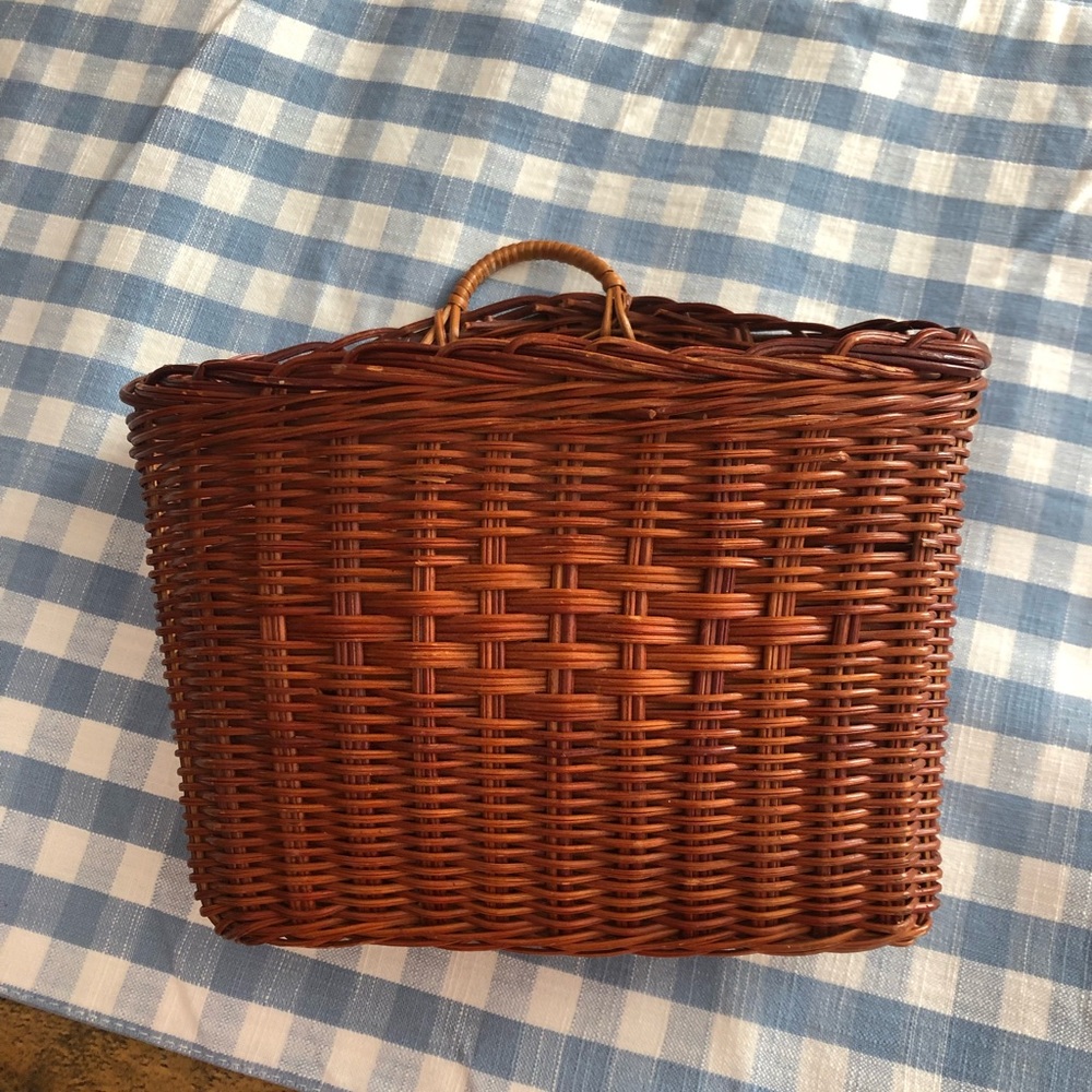 Hanging basket